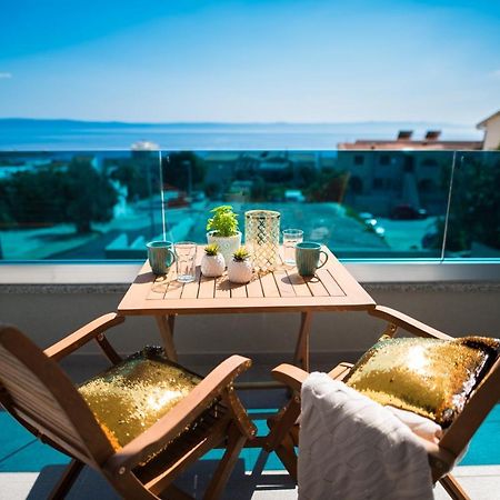 Apartment Mikulić Makarska Bagian luar foto