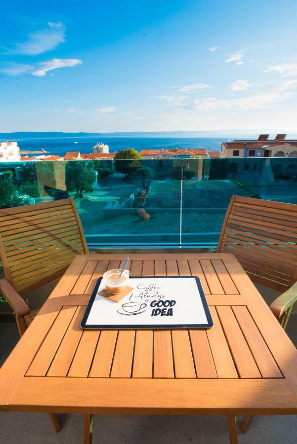 Apartment Mikulić Makarska Bagian luar foto