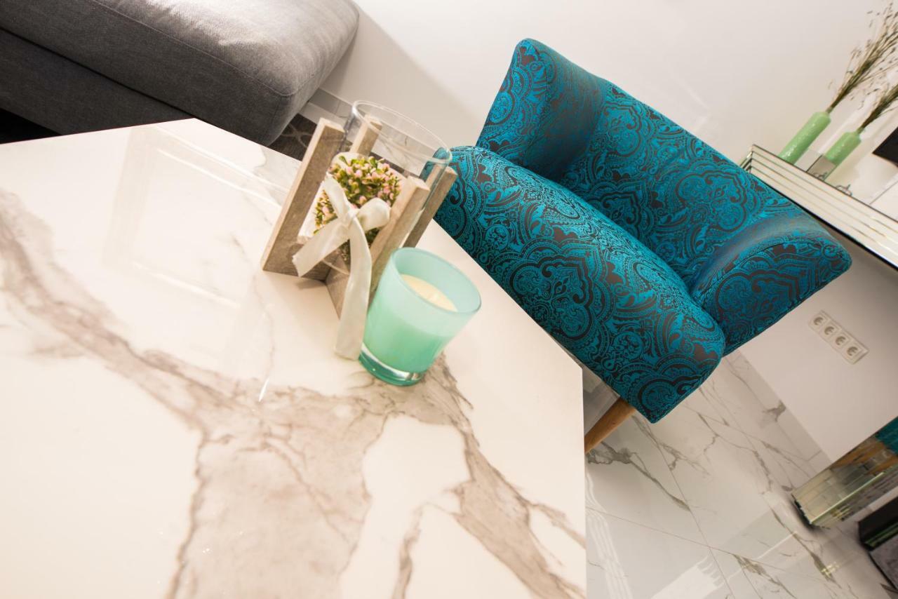Apartment Mikulić Makarska Bagian luar foto