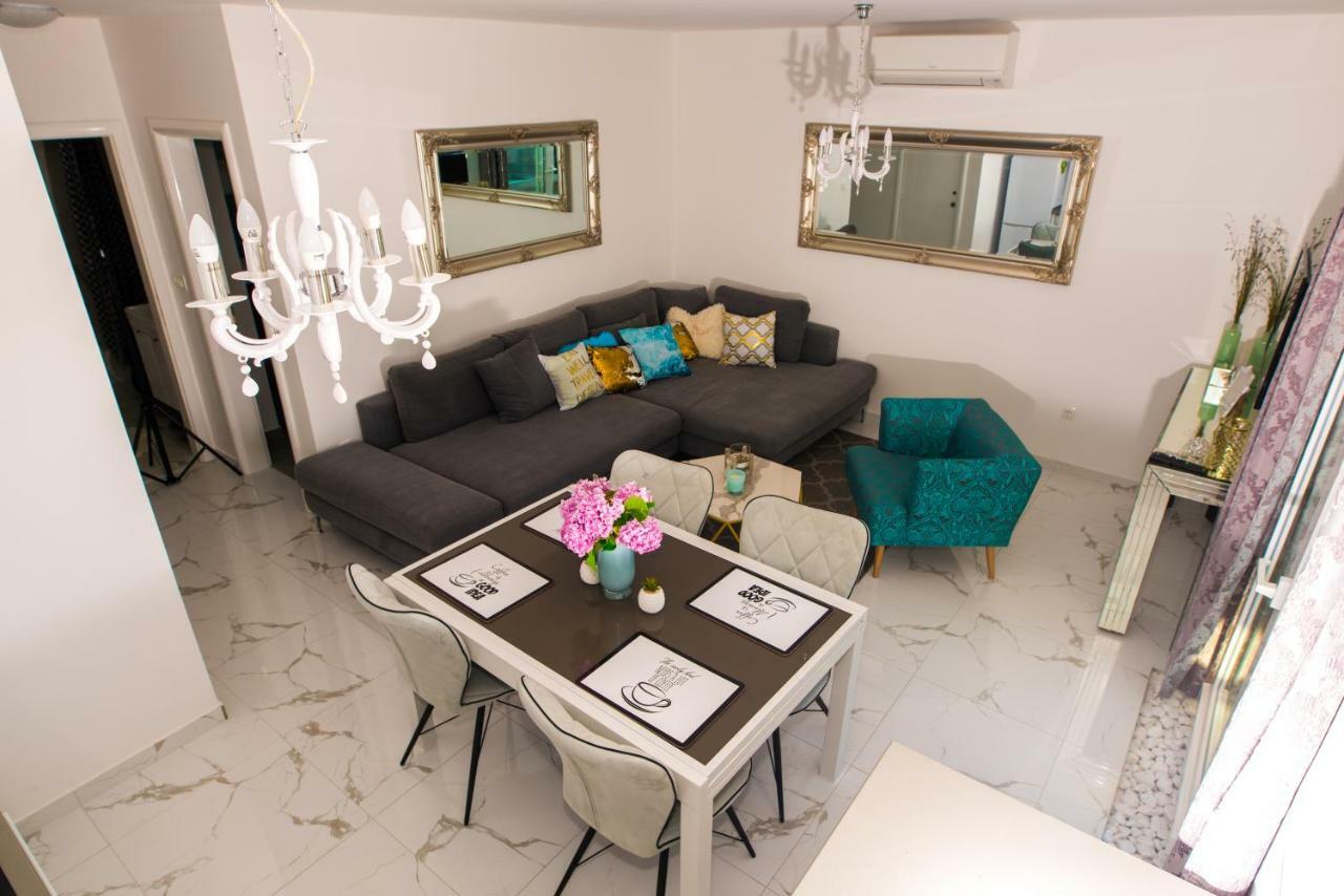 Apartment Mikulić Makarska Bagian luar foto
