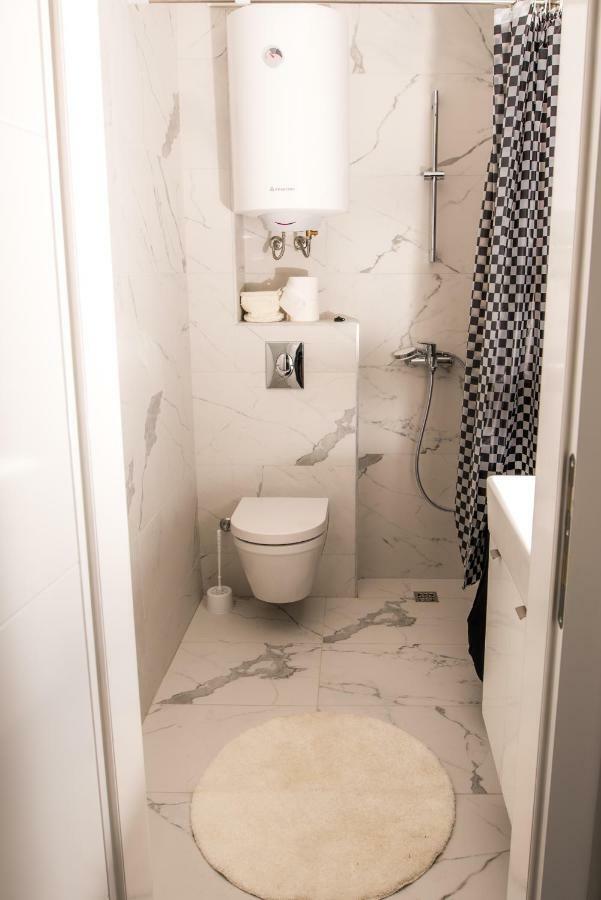 Apartment Mikulić Makarska Bagian luar foto
