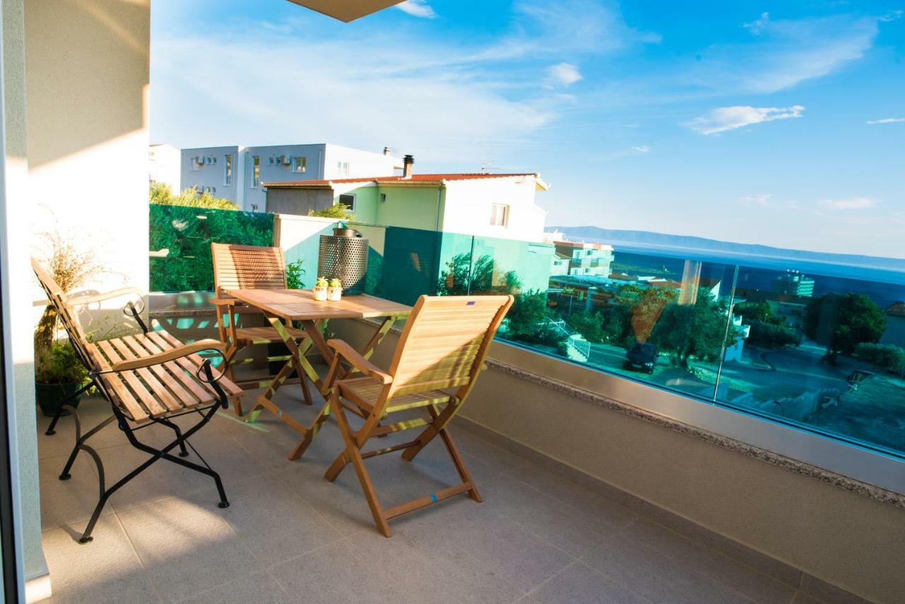 Apartment Mikulić Makarska Bagian luar foto